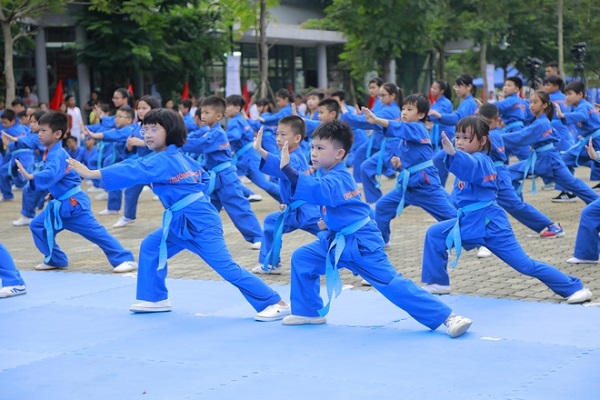 Học đòn thế Vovinam